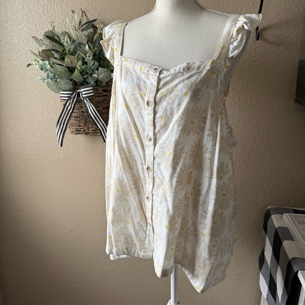 Torrid Woman’s Plus Floral Button-Down Tank Top W Ruffle Straps 2X